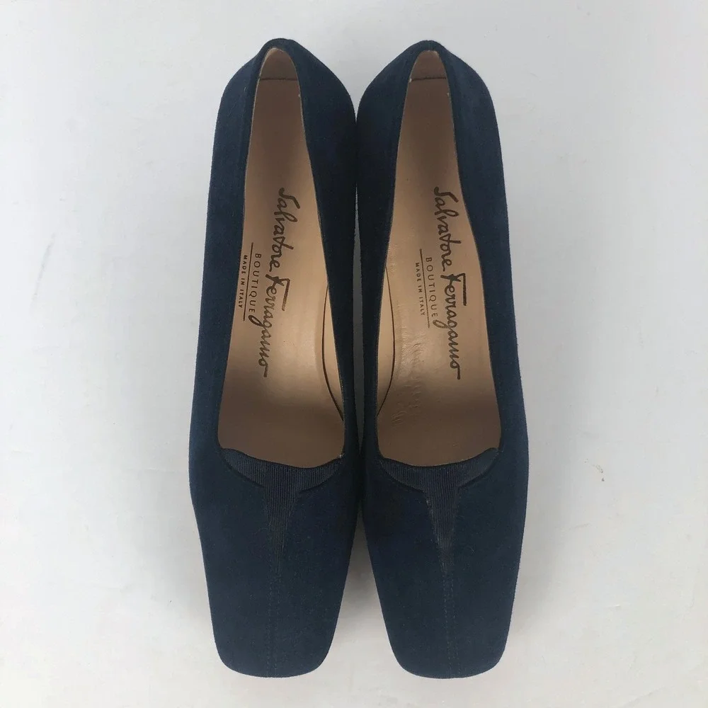 Salvatore Ferragamo Boutique Suede Square Toe Block Heel Pumps Sz 7 2A Navy Blue